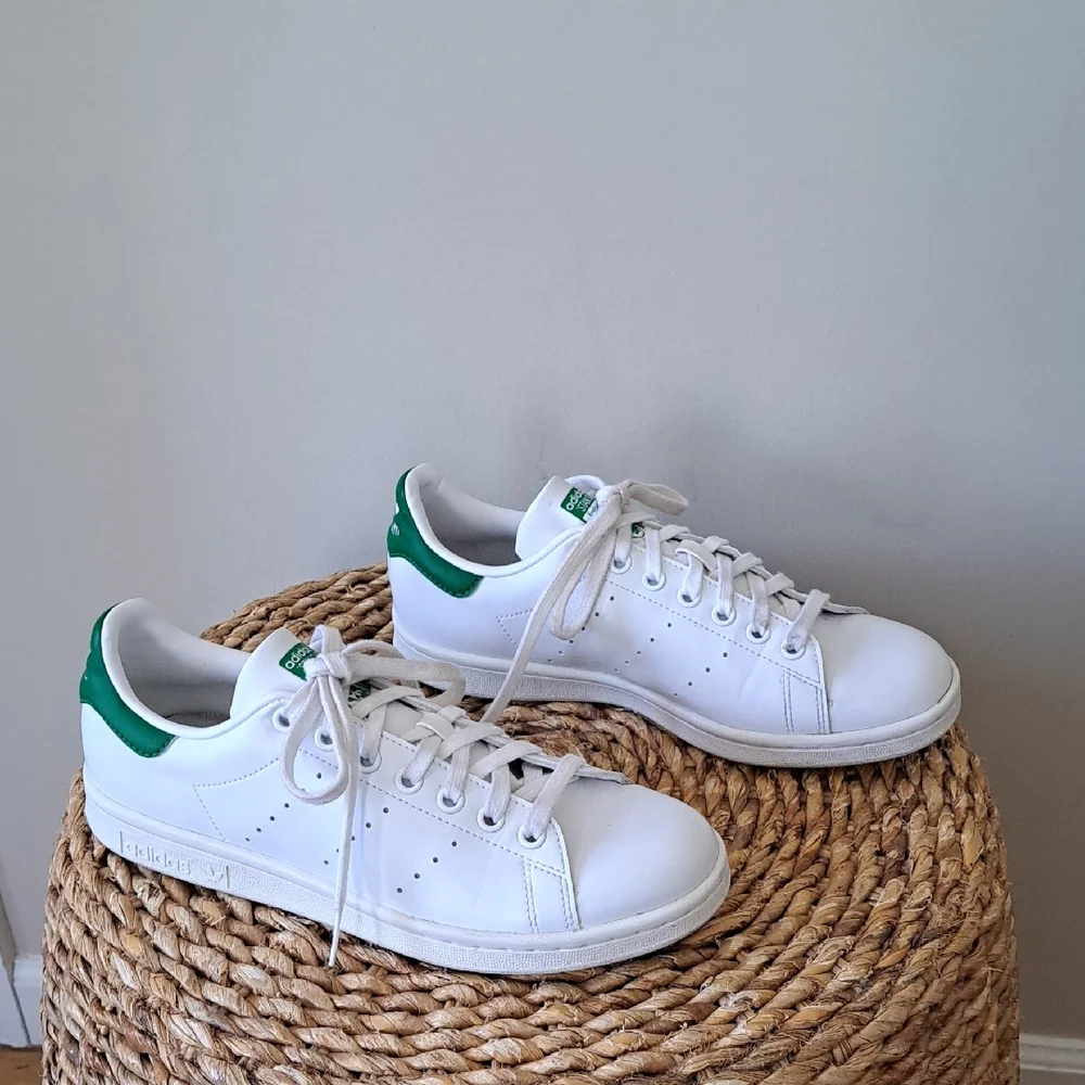 Adidas Womens‎ Stan Smith Classic White Leather Athleisure/Preppy Sneakers 7.5/8